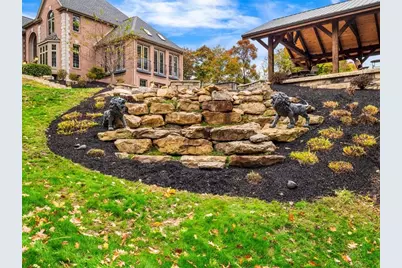 401 Blackstone Ln, Adams Township, PA 16046 - Photo 8