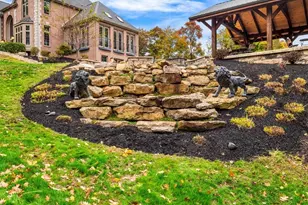 401 Blackstone Ln, Adams Township, PA 16046 - Photo 8