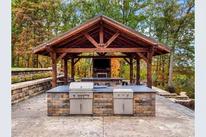 401 Blackstone Ln, Adams Township, PA 16046 - Photo 12