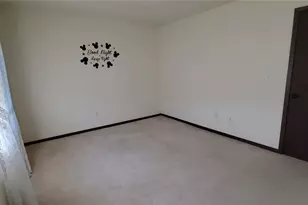 139 E Pike St, Canonsburg, PA 15317 - Photo 8