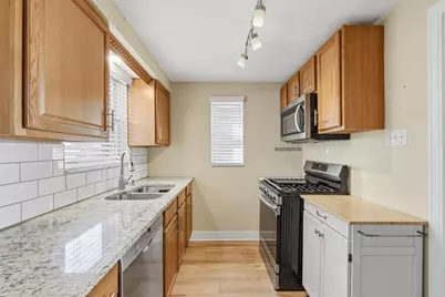 1372 Woodbine St, Pittsburgh, PA 15201 - Photo 10