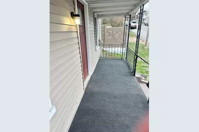 409 S Summit St, Derry Boro, PA 15627 - Photo 4