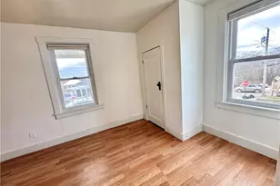 409 S Summit St, Derry Boro, PA 15627 - Photo 8