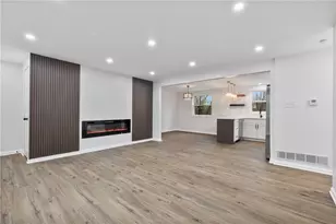 6531 Quaker Dr, South Park, PA 15236 - Photo 4