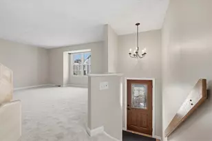 2643 Hunters Point Dr, Pittsburgh, PA 15090 - Photo 4