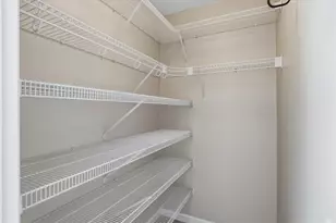 2643 Hunters Point Dr, Pittsburgh, PA 15090 - Photo 20