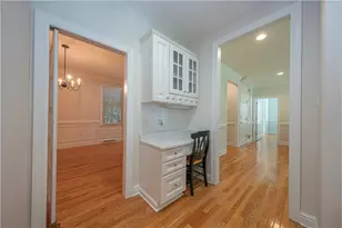 503 Sharon Rd, Moon/Crescent Twp, PA 15108 - Photo 6