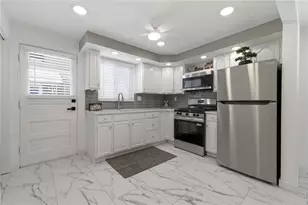 116 Lilmont Dr, Pittsburgh, PA 15218 - Photo 8