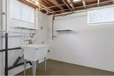 116 Lilmont Dr, Pittsburgh, PA 15218 - Photo 34