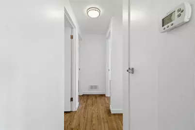 116 Lilmont Dr, Pittsburgh, PA 15218 - Photo 14