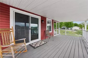 300 Clubhouse Dr, Donegal, PA 15628 - Photo 14