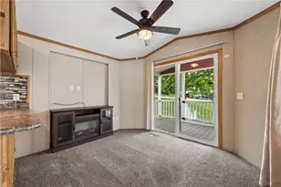 300 Clubhouse Dr, Donegal, PA 15628 - Photo 2