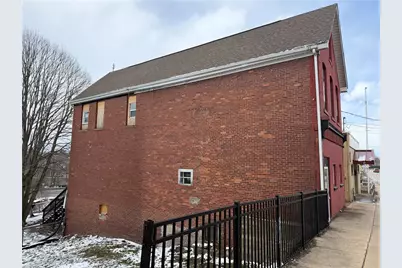 244-246 Brown St, Everson, PA 15631 - Photo 4