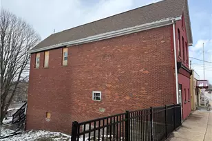 244-246 Brown St, Everson, PA 15631 - Photo 4