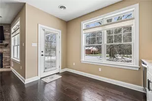 883 Hearthstone Cir, Hempfield Township, PA 15601 - Photo 14