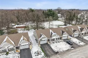 883 Hearthstone Cir, Hempfield Township, PA 15601 - Photo 40