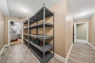 883 Hearthstone Cir, Hempfield Township, PA 15601 - Photo 30