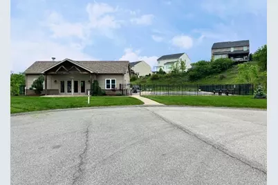 2035 Majestic Dr, North Strabane, PA 15317 - Photo 34