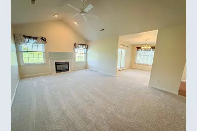 104 Woodhawk Ln, Franklin Township, PA 16001 - Photo 8