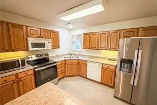 104 Wood Hawk Ln, Franklin Township, PA 16001 - Photo 16