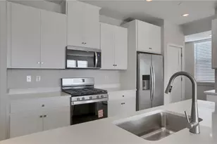 122 Scotland Ln, Harmony Boro, PA 16037 - Photo 16