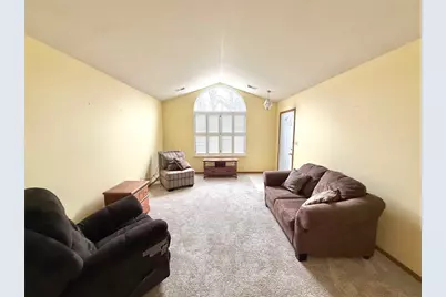 427 Jennie Ln, Union Township, PA 16101 - Photo 4