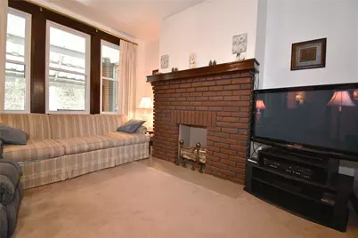 661 Margaret St, Pittsburgh, PA 15210 - Photo 6