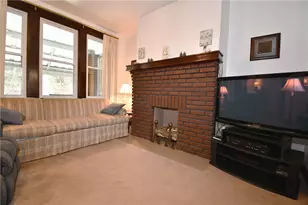 661 Margaret St, Pittsburgh, PA 15210 - Photo 6