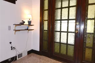 661 Margaret St, Pittsburgh, PA 15210 - Photo 4