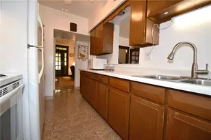 661 Margaret St, Pittsburgh, PA 15210 - Photo 12