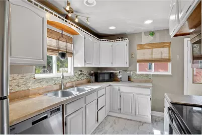 6094 Library Rd, Bethel Park, PA 15102 - Photo 10