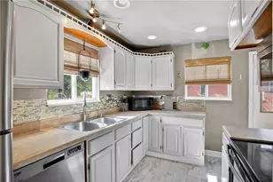 6094 Library Rd, Bethel Park, PA 15102 - Photo 10