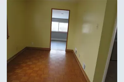 2888 Maple St, Bethel Park, PA 15102 - Photo 6