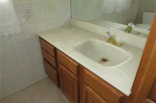 2888 Maple St, Bethel Park, PA 15102 - Photo 10