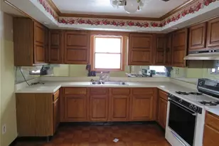 2888 Maple St, Bethel Park, PA 15102 - Photo 4