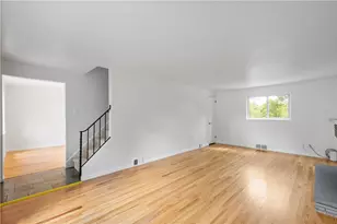 5579 Florida Ave, Bethel Park, PA 15102 - Photo 4