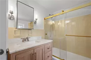 5579 Florida Ave, Bethel Park, PA 15102 - Photo 16