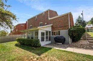 5579 Florida Ave, Bethel Park, PA 15102 - Photo 32