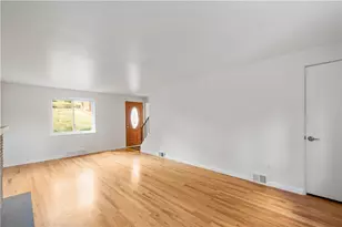 5579 Florida Ave, Bethel Park, PA 15102 - Photo 6