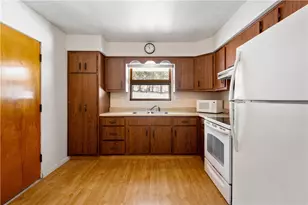 106 Sunset Dr, Bell Acres, PA 15143 - Photo 14