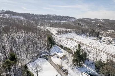 106 Sunset Dr, Bell Acres, PA 15143 - Photo 4