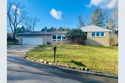 106 Sunset Dr, Bell Acres, PA 15143 - Photo 1