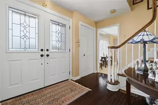 916 Burning Tree Dr, Elizabeth Twp/Boro, PA 15135 - Photo 2