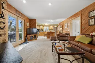 916 Burning Tree Dr, Elizabeth Twp/Boro, PA 15135 - Photo 12