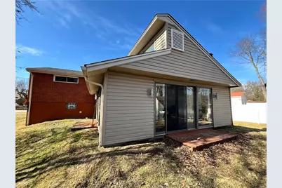 523 Larix Rd, Monroeville, PA 15146 - Photo 4