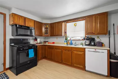 4457 4th St, Bethel Park, PA 15102 - Photo 4