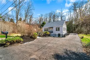 308 Edgewood Dr, Pittsburgh, PA 15145 - Photo 4