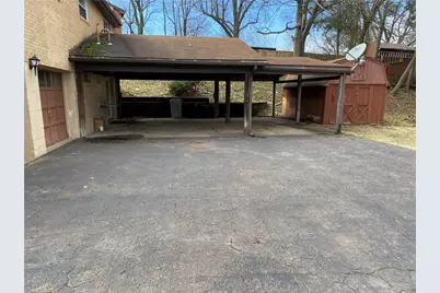 705 Redstone Dr, Pittsburgh, PA 15101 - Photo 12