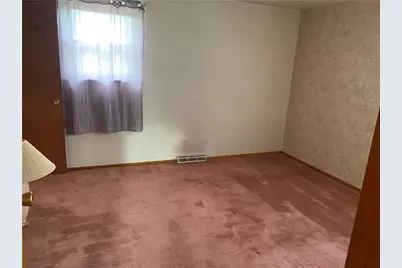 705 Redstone Dr, Pittsburgh, PA 15101 - Photo 6