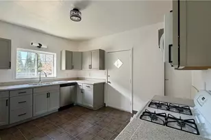 641 Garfield St, Springdale Boro, PA 15144 - Photo 14